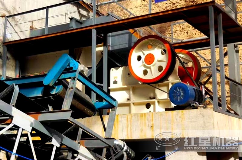 鐵礦石加工現(xiàn)場 鐵礦石加工現(xiàn)場